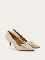 Ferragamo Soft bow pump - Image 7